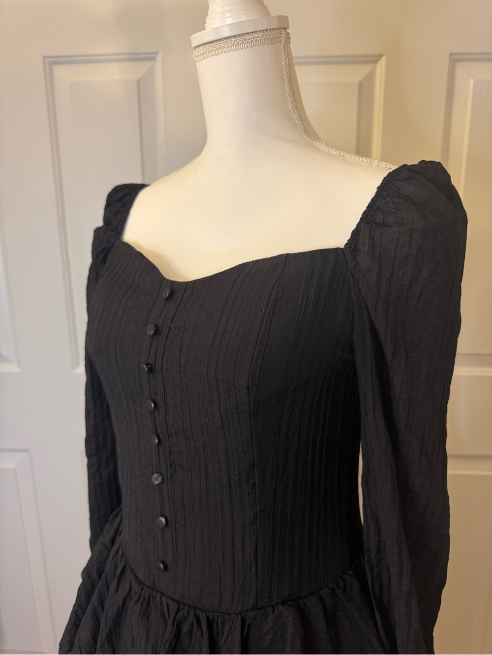 Black Long-Sleeve Tiered Mini Dress Witchy Costume - Picture 2 of 7
